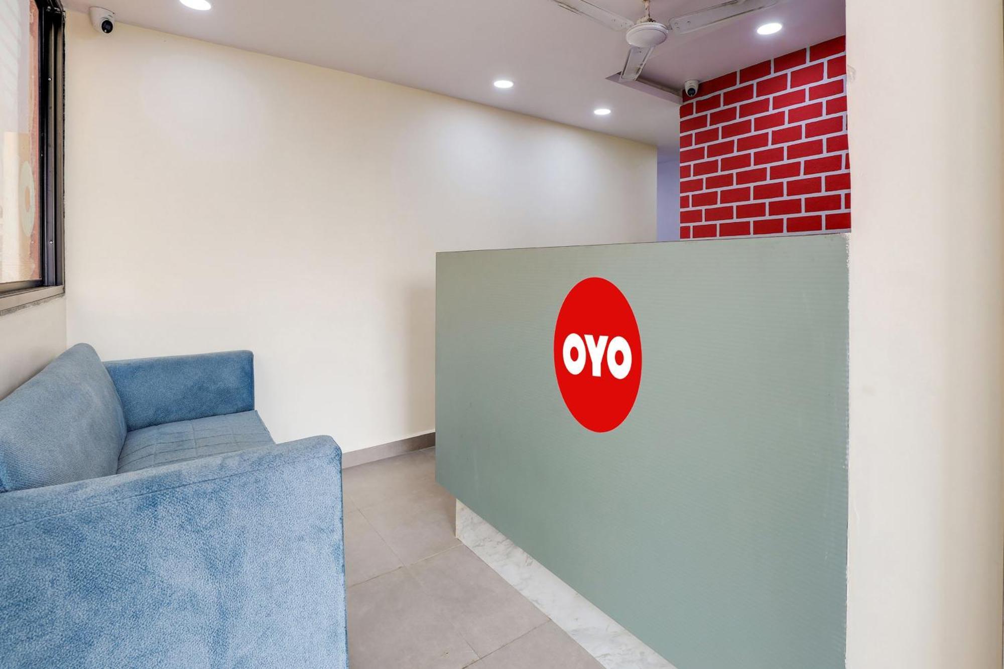 Hotel O Lotus Сурат Екстер'єр фото